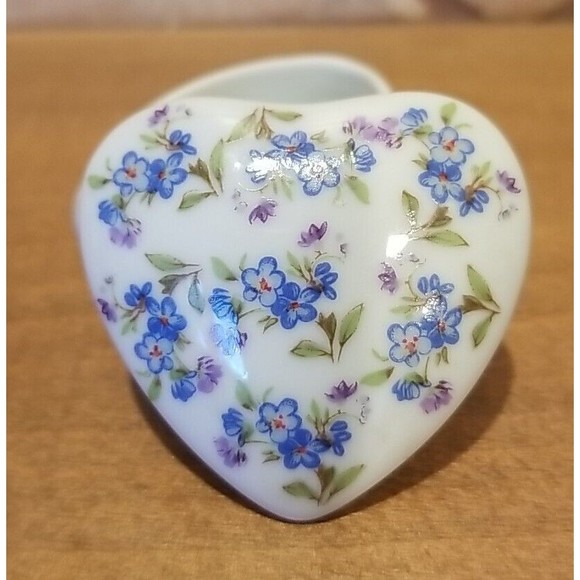 Limoges LEC Fine Blue Flower Heart Shape Valentine Old French France Trinket Box - Picture 6 of 16